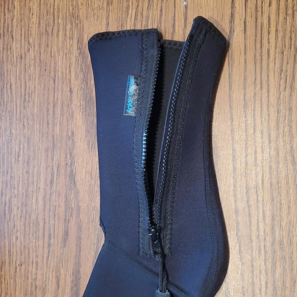 Women's Ankle Support - Picture 3 of 6